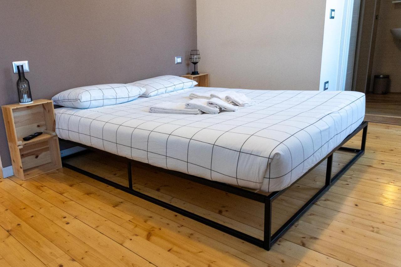 La Stazione Bed & Breakfast Trontano Eksteriør bilde